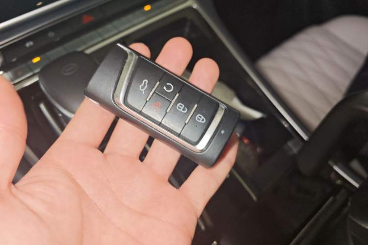Used GAC Trumpchi M8 2021 Revised Version Lingxiu Series 390T Luxury Edition Vehicle Key