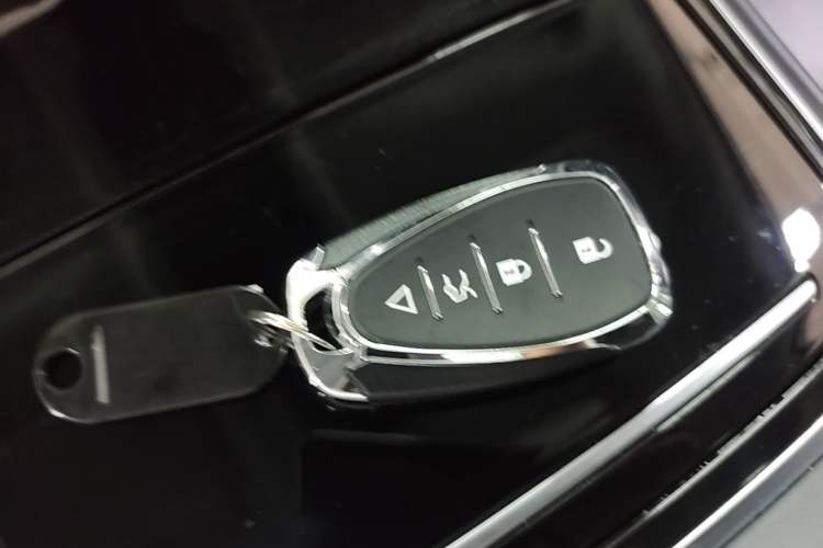Used GAC Trumpchi M8 2021 Lingxiu Series 390T Deluxe Edition Vehicle Key