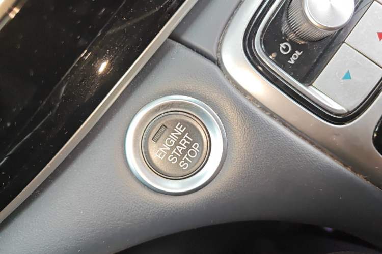Used GAC Trumpchi M8 2021 Revised Version Lingxiu Series 390T Luxury Edition Vehicle Key