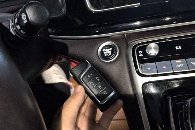 Used GAC Trumpchi M8 2021 Master Series 390T Prestige Edition Vehicle Key