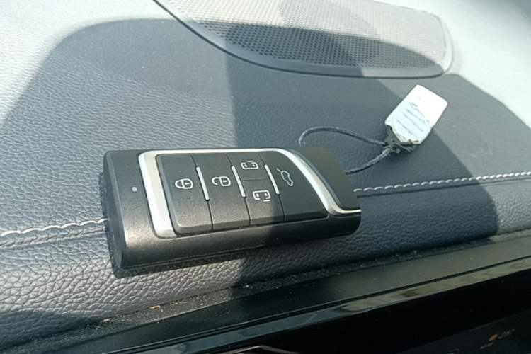 Used GAC Trumpchi M8 2021 Master Series 390T Ultimate Edition Vehicle Key