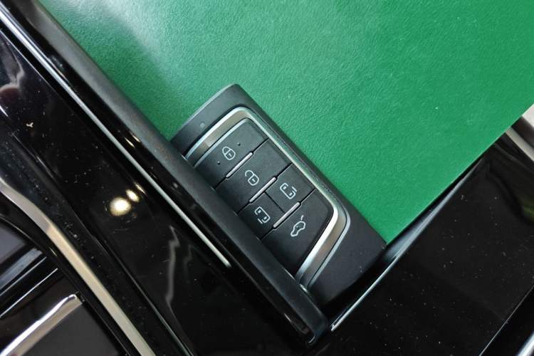 Used GAC Trumpchi M8 2021 Master Series 390T Ultimate Edition Vehicle Key