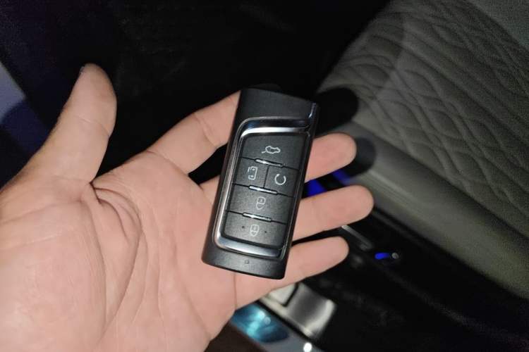 Used GAC Trumpchi M8 2021 Lingxiu Series 390T Deluxe Edition Vehicle Key
