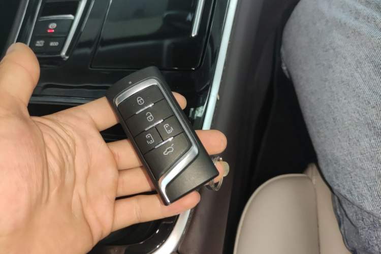Used GAC Trumpchi M8 2021 Master Series 390T Ultimate Edition Vehicle Key