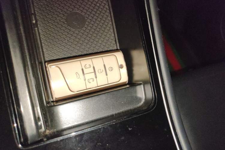 Used GAC Trumpchi M8 2021 Master Series 390T Ultimate Edition Vehicle Key