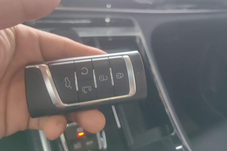 Used GAC Trumpchi M8 2021 Lingxiu Series 390T Deluxe Edition Vehicle Key