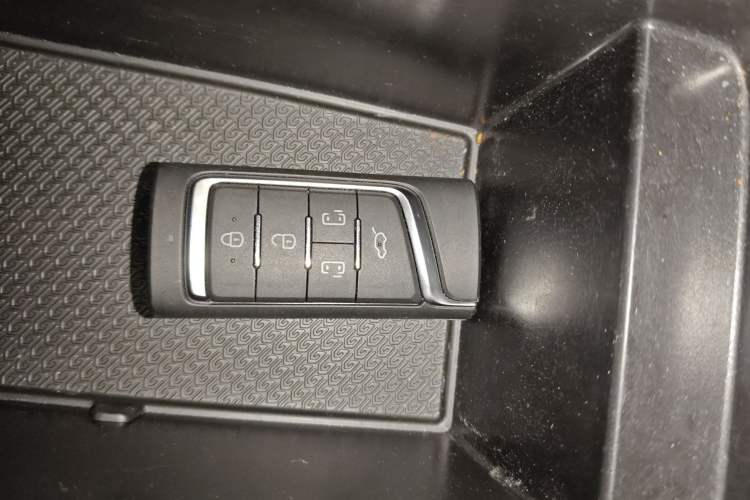 Used GAC Trumpchi M8 2021 Lingxiu Series 390T Deluxe Edition Vehicle Key