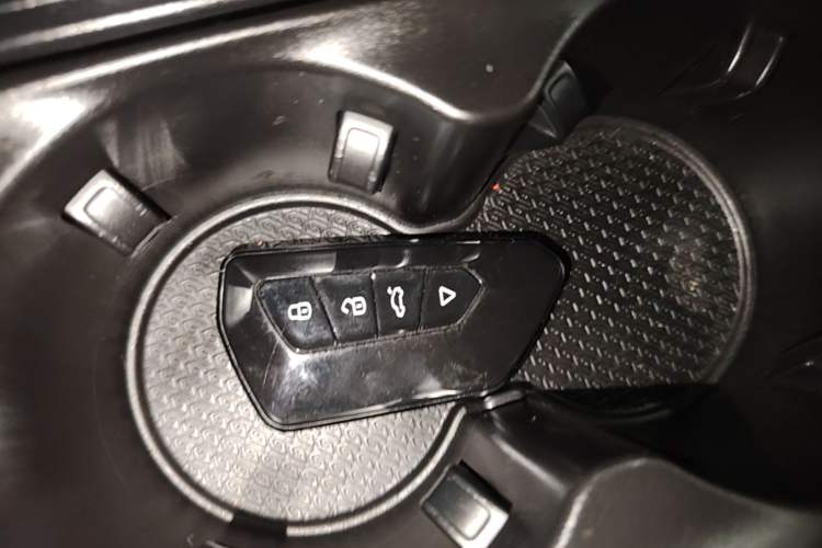Used GAC Trumpchi M8 2021 Master Series 390T Ultimate Edition Vehicle Key