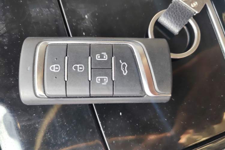 Used GAC Trumpchi M8 2021 Master Series 390T Prestige Edition Vehicle Key