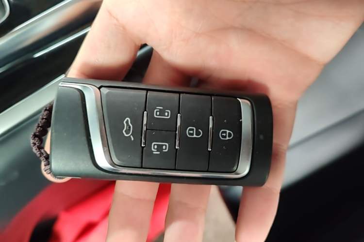 Used GAC Trumpchi M8 2021 Master Series 390T Prestige Edition Vehicle Key