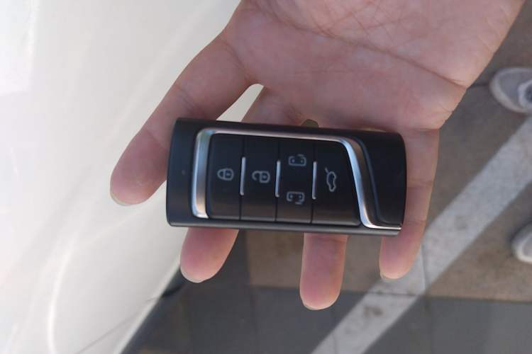 Used GAC Trumpchi M8 2021 Master Series 390T Prestige Edition Vehicle Key