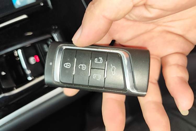 Used GAC Trumpchi M8 2021 Master Series 390T Ultimate Edition Vehicle Key