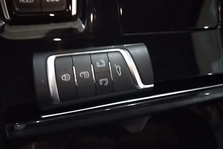 Used GAC Trumpchi M8 2021 Master Series 390T Ultimate Edition Vehicle Key