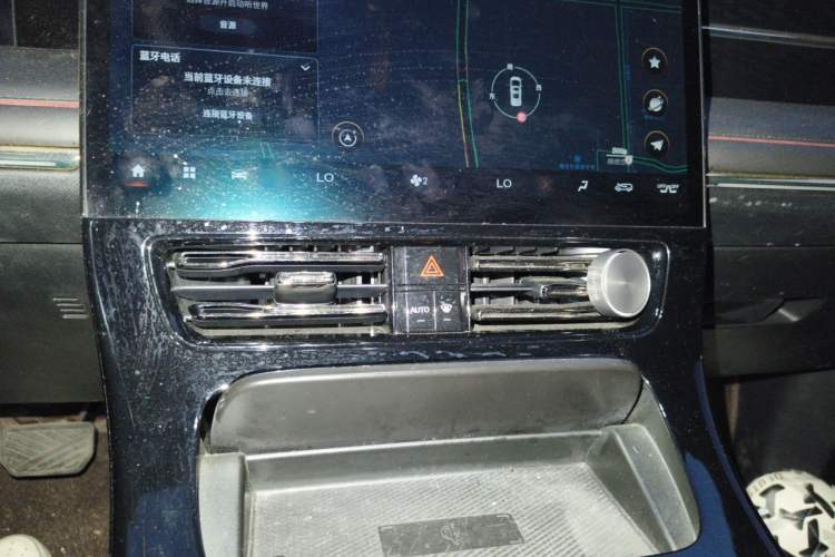 Used GAC Trumpchi M8 2023 Zongshi Series Dual-Motor Supreme Edition Audio And AC Panel
