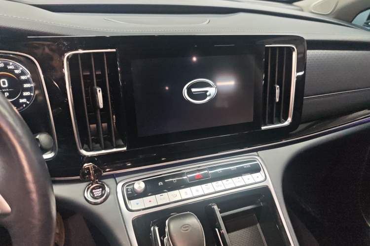 Used GAC Trumpchi M8 2023 Lingxiu Series 390T Ultimate Edition Audio And AC Panel