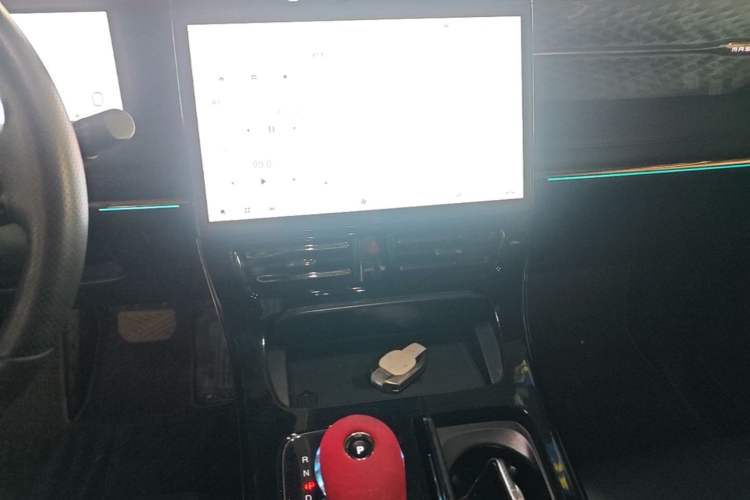 Used GAC Trumpchi M8 2023 Zongshi Series Dual-Motor Supreme Edition Audio And AC Panel