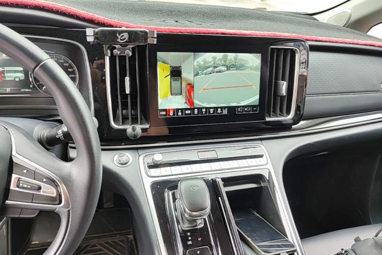 Used GAC Trumpchi M8 2023 Lingxiu Series 390T Luxury Edition Audio And AC Panel