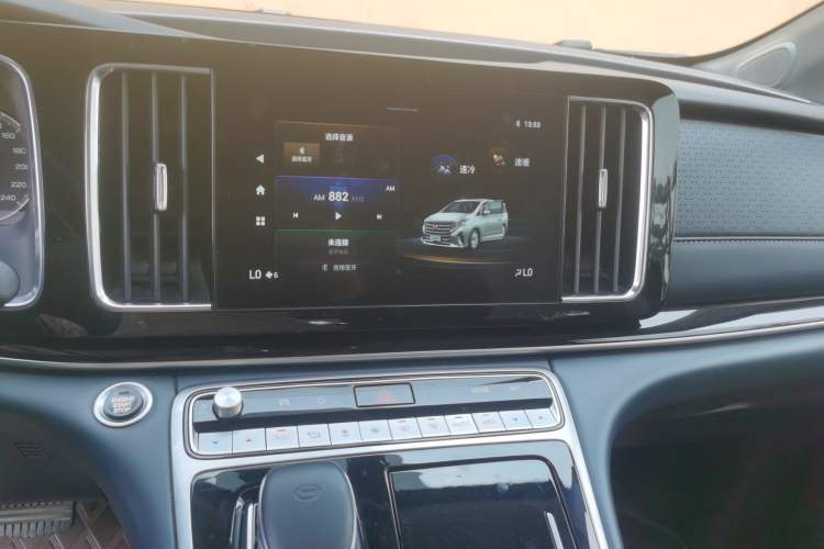 Used GAC Trumpchi M8 2023 Lingxiu Series 390T Luxury Edition Audio And AC Panel