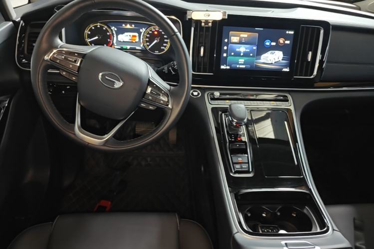 Used GAC Trumpchi M8 2023 Lingxiu Series 390T Deluxe Edition Center Console