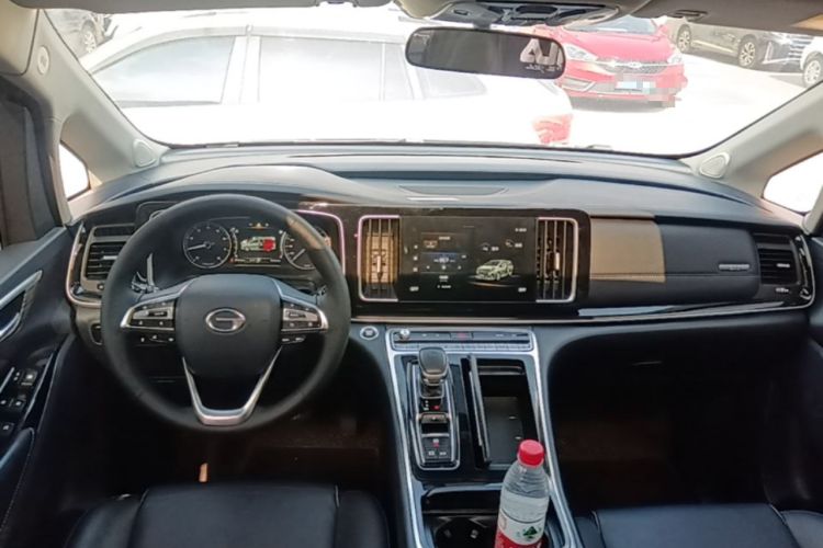 Used GAC Trumpchi M8 2023 Lingxiu Series 390T Deluxe Edition Center Console