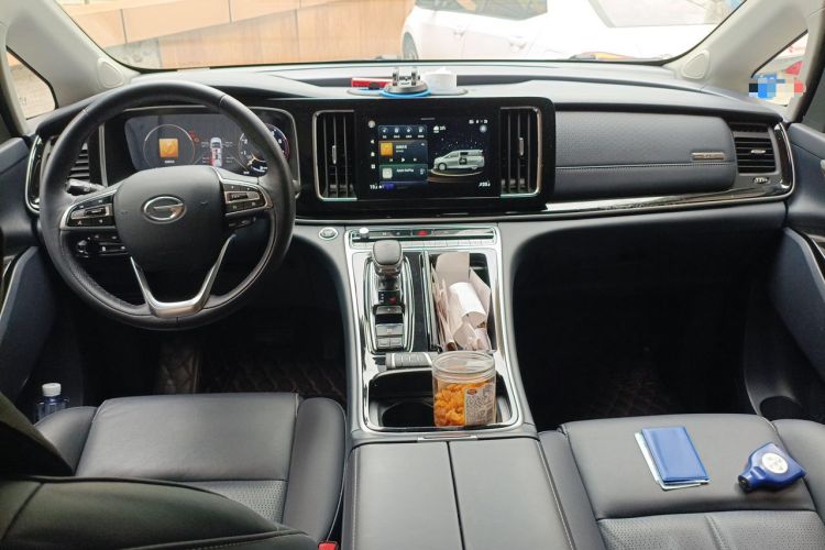 Used GAC Trumpchi M8 2023 Lingxiu Series 390T Prestige Edition Center Console