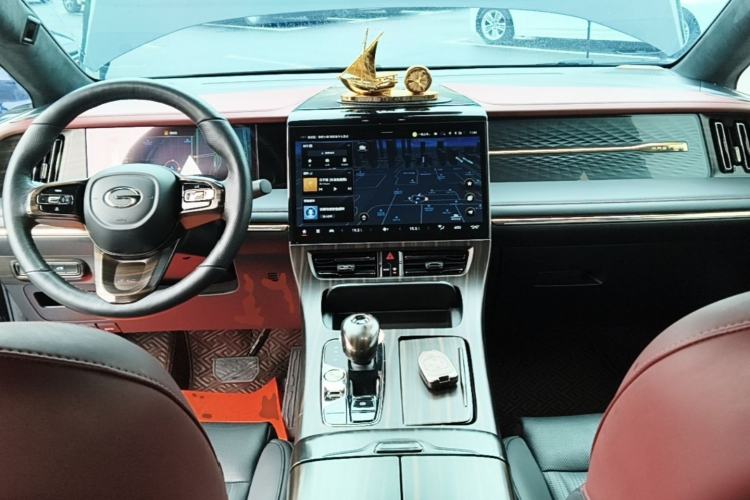Used GAC Trumpchi M8 2023 Zongshi Series 400T Flagship Edition Center Console