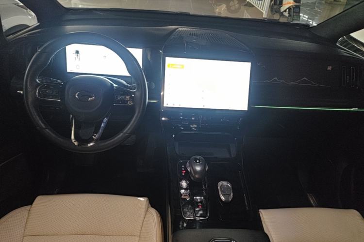 Used GAC Trumpchi M8 2023 Zongshi Series Dual-Motor YuZun Edition Center Console