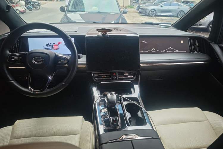 Used GAC Trumpchi M8 2023 Zongshi Series 400T Flagship Edition Center Console