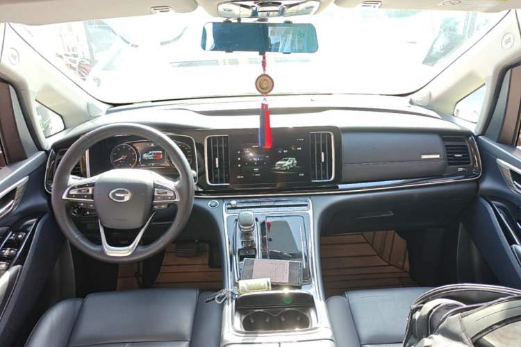 Used GAC Trumpchi M8 2023 Lingxiu Series 390T Deluxe Edition Center Console