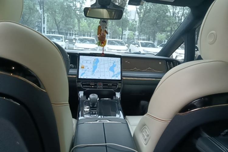 Used GAC Trumpchi M8 2023 Zongshi Series 400T Flagship Edition Center Console