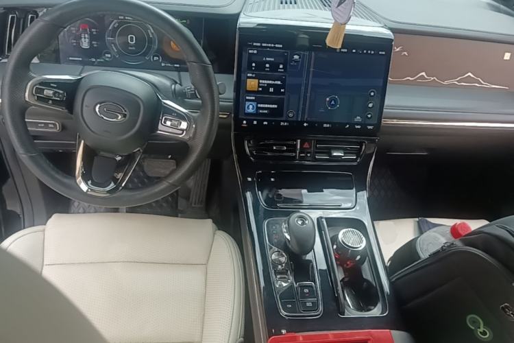 Used GAC Trumpchi M8 2023 Zongshi Series Dual-Motor YuZun Edition Center Console