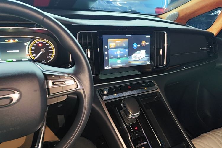 Used GAC Trumpchi M8 2023 Lingxiu Series 390T Luxury Edition Center Console