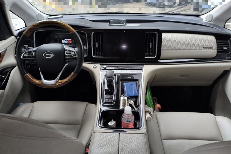 Used GAC Trumpchi M8 2023 Lingxiu Series 390T Deluxe Edition Center Console
