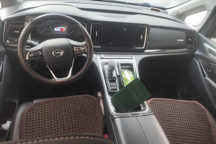 Used GAC Trumpchi M8 2023 Lingxiu Series 390T Deluxe Edition Center Console