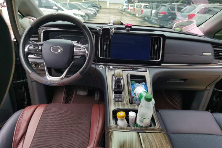 Used GAC Trumpchi M8 2023 Lingxiu Series 390T Luxury Edition Center Console