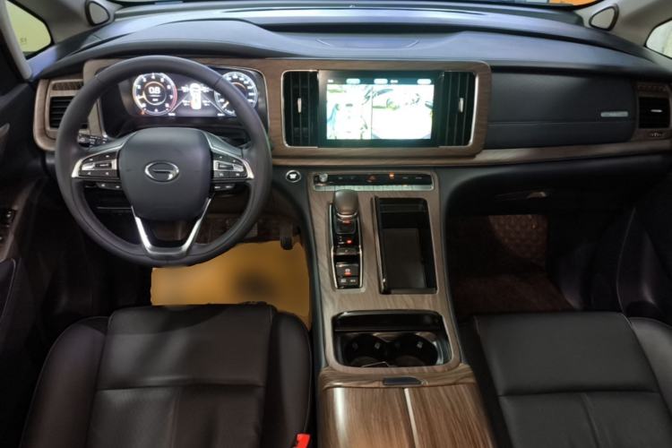 Used GAC Trumpchi M8 2023 Lingxiu Series 390T Prestige Edition Center Console