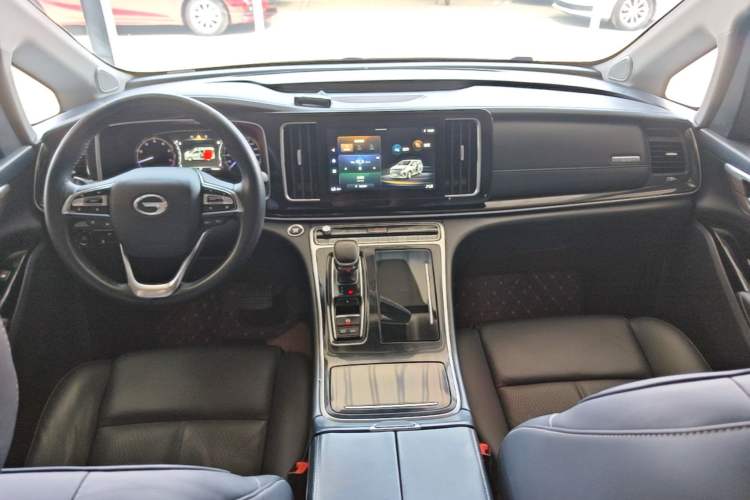 Used GAC Trumpchi M8 2023 Lingxiu Series 390T Deluxe Edition Center Console