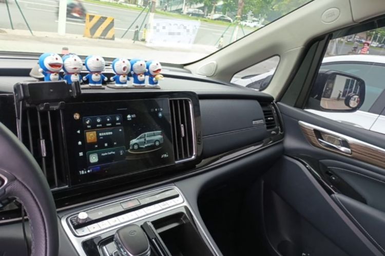 Used GAC Trumpchi M8 2023 Lingxiu Series 390T Prestige Edition Center Console
