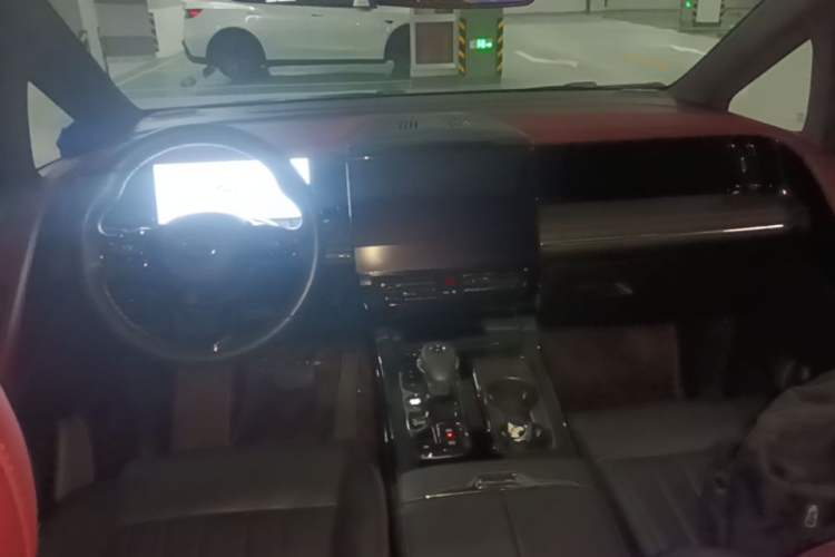 Used GAC Trumpchi M8 2023 Zongshi Series 400T Ultimate Edition Center Console