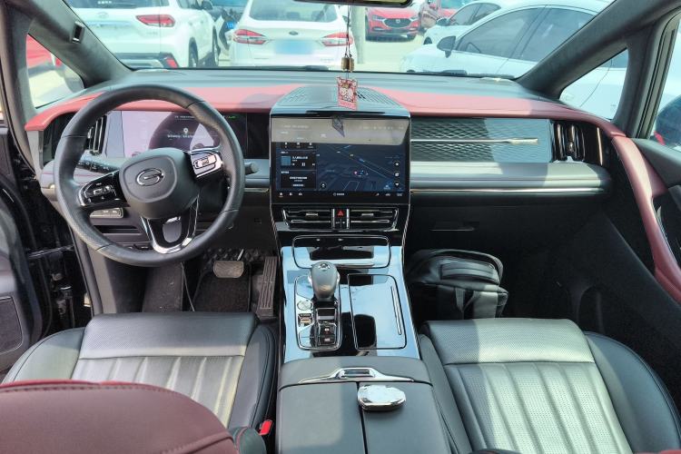 Used GAC Trumpchi M8 2023 Zongshi Series Dual-Motor YuZun Edition Center Console