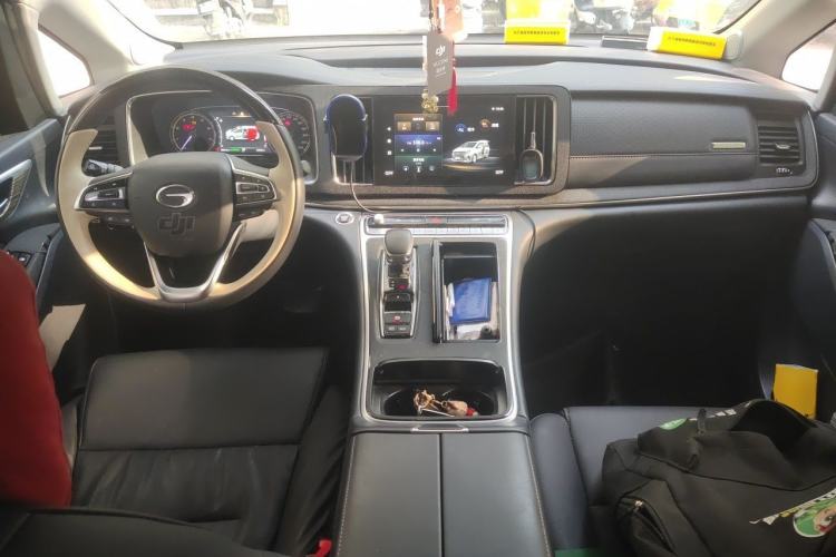 Used GAC Trumpchi M8 2023 Lingxiu Series 390T Luxury Edition Center Console