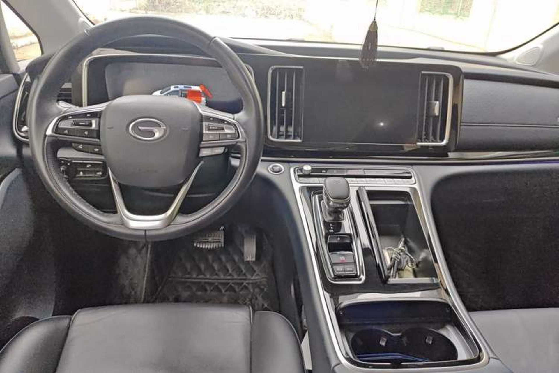 Used GAC Trumpchi M8 2023 Lingxiu Series 390T Prestige Edition Center Console