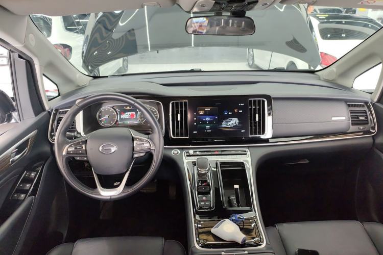 Used GAC Trumpchi M8 2023 Lingxiu Series 390T Deluxe Edition Center Console