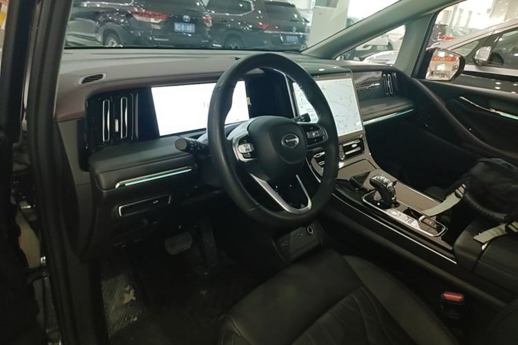 Used GAC Trumpchi M8 2023 Zongshi Series 400T Ultimate Edition Center Console