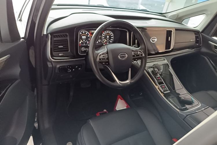 Used GAC Trumpchi M8 2023 Lingxiu Series 390T Prestige Edition Center Console