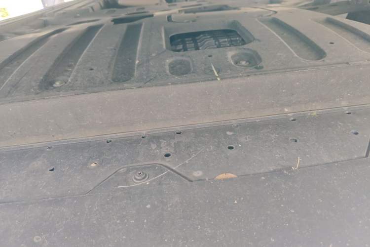 Used GAC Trumpchi M8 2023 Zongshi Series Dual-Motor YuZun Edition Chassis Front