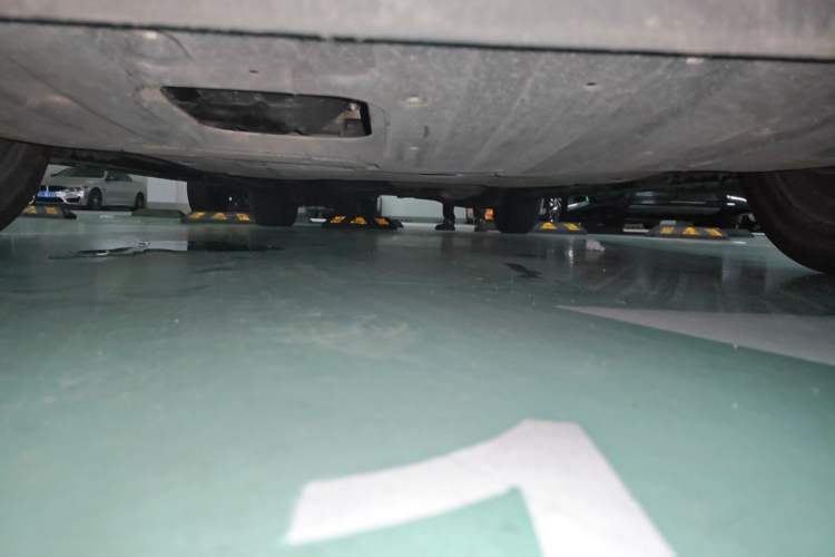 Used GAC Trumpchi M8 2023 Zongshi Series 400T Flagship Edition Chassis Front