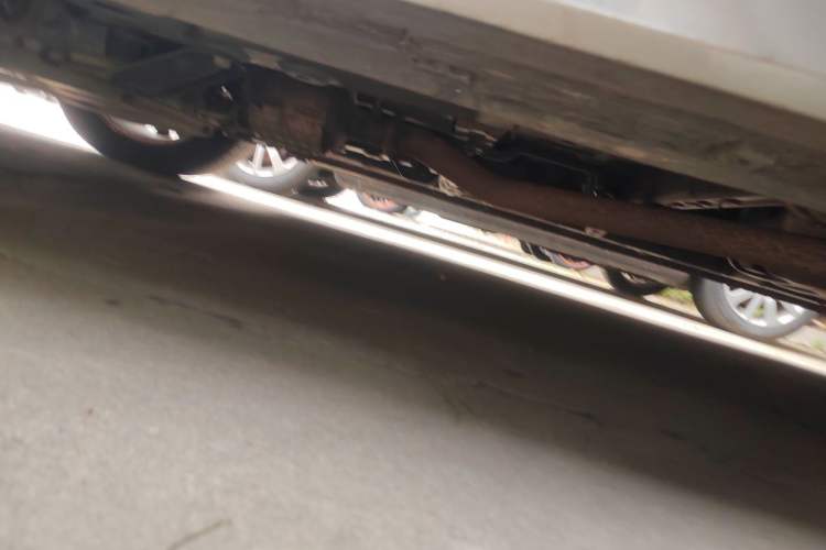 Used GAC Trumpchi M8 2023 Zongshi Series 400T Ultimate Edition Chassis Front Left