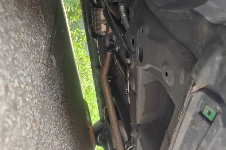 Used GAC Trumpchi M8 2023 Zongshi Series Dual-Motor Flagship Edition Chassis Front Left