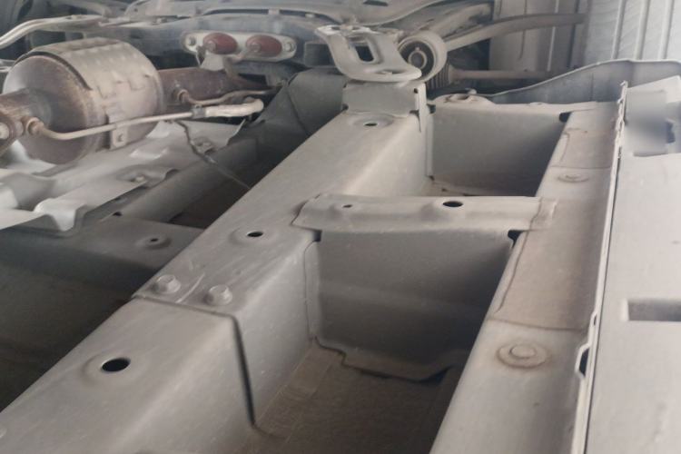 Used GAC Trumpchi M8 2023 Lingxiu Series 390T Prestige Edition Chassis Front Left
